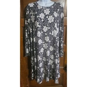 Old Navy Black Floral Long Sleeve Knit Swing Dress